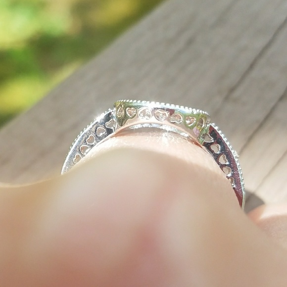 Silver Circle Halo Ring - Picture 2 of 5